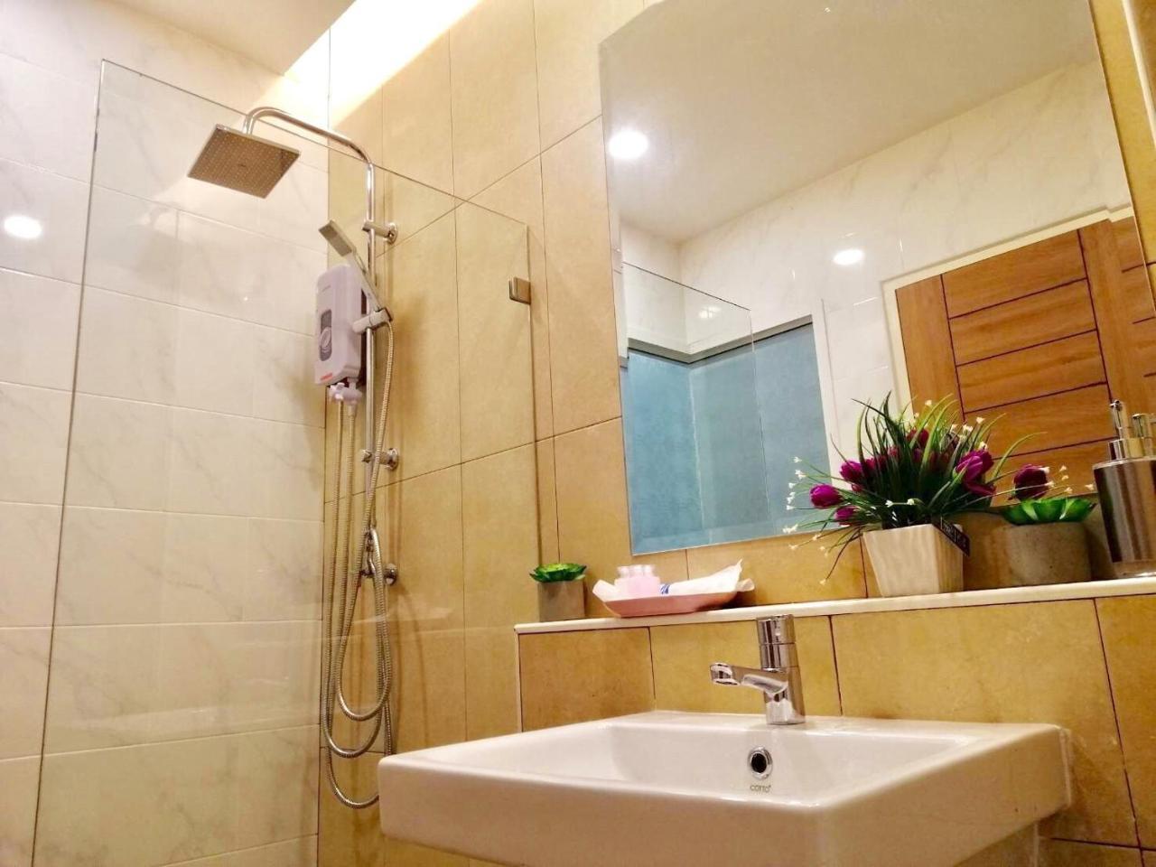 Siri Hotel Чиангмай Экстерьер фото